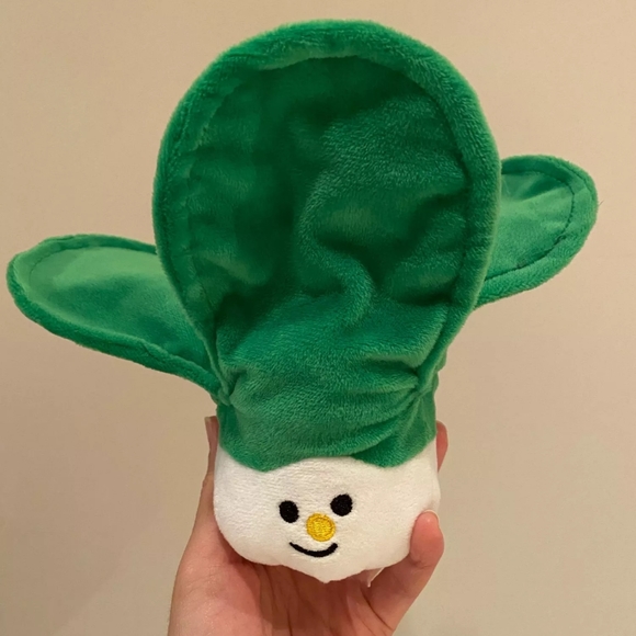 Bok choy vegetable dog toy - Picture 5 of 6